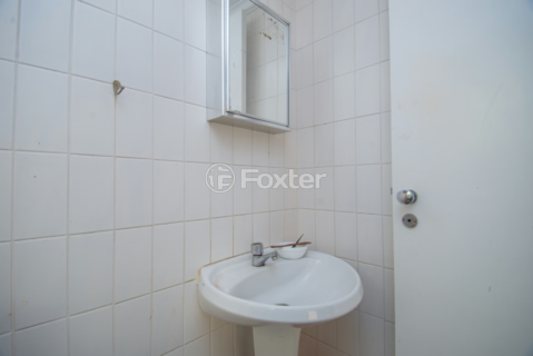 Image 34 - 921896