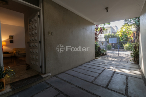 Image 42 - 921913