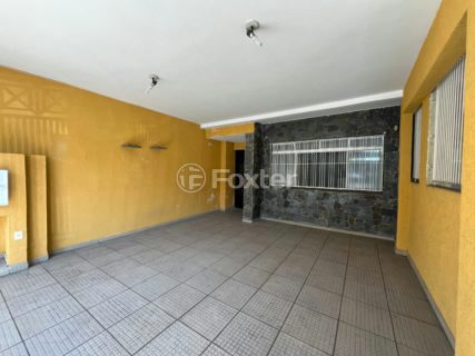 Image 28 - 921945