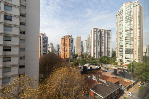 Image 15 - 922052