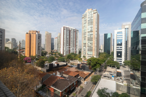 Image 16 - 922052