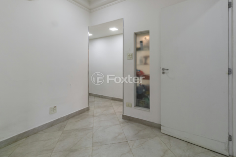 Image 7 - 922281