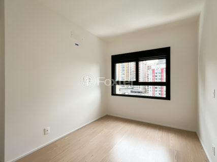 Image 33 - 922300