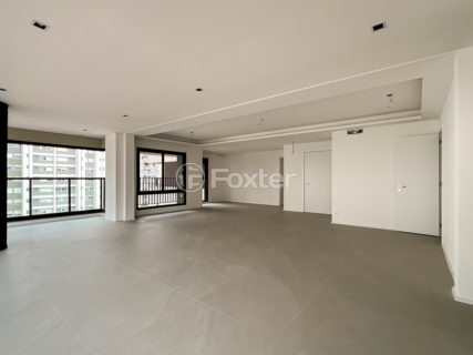 Image 42 - 922300