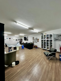 Image 38 - 922306