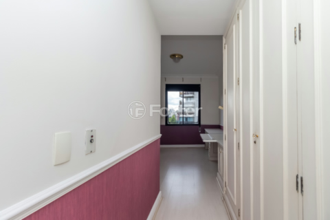 Image 31 - 922312