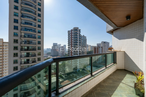 Image 8 - 922338