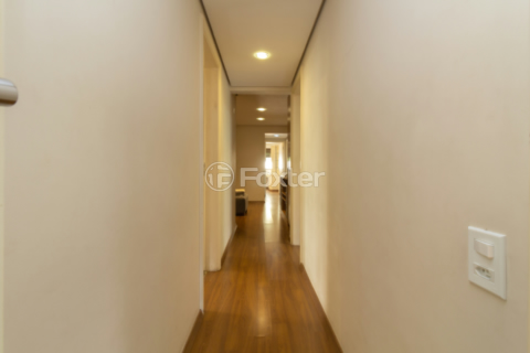 Image 8 - 922372