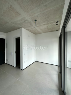 Image 27 - 922595