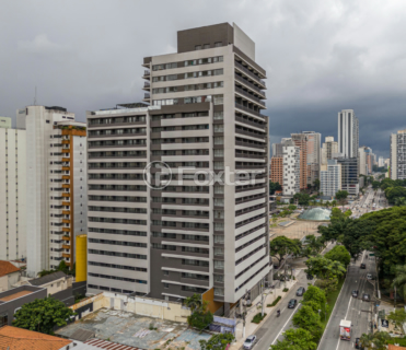 Image 15 - 922595