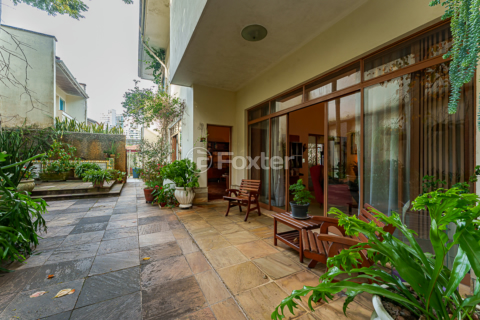 Image 8 - 922786
