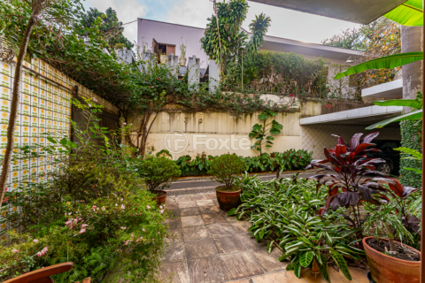 Image 4 - 922786