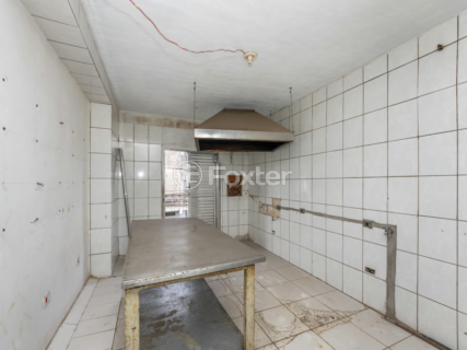 Image 23 - 922800