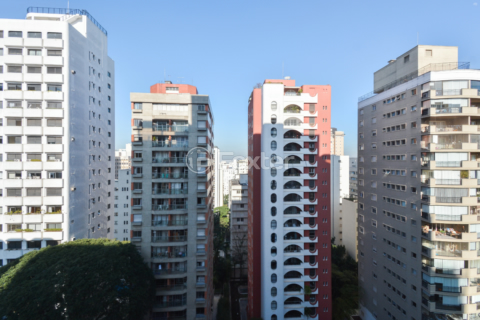 Image 7 - 922842
