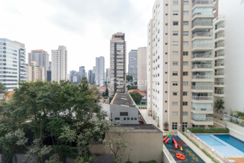 Image 7 - 922905