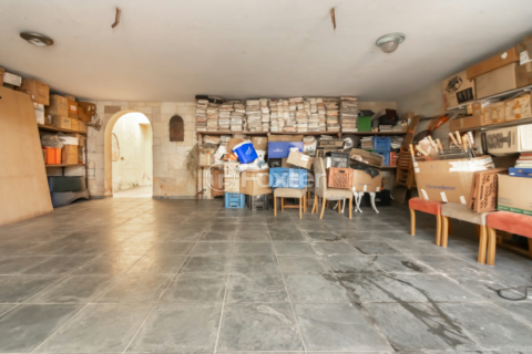 Image 40 - 922908
