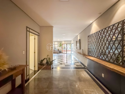 Image 31 - 922916