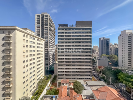 Image 25 - 923528