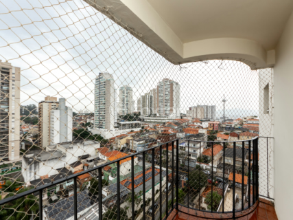 Image 1 - 923577