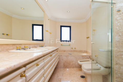 Image 31 - 923617