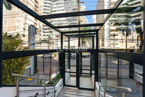 Image 36 - 923663
