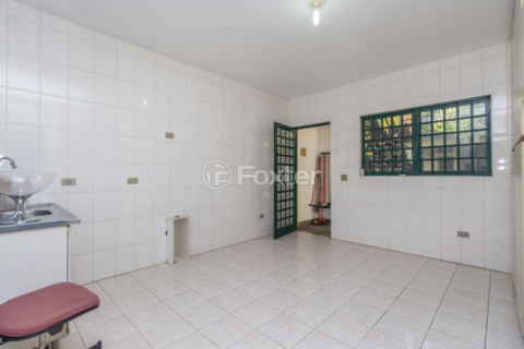 Image 37 - 923758