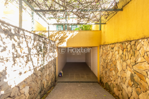 Image 70 - 923758
