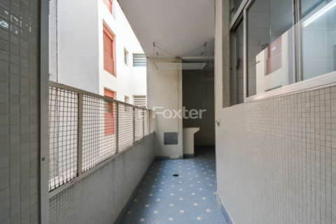 Image 24 - 923761