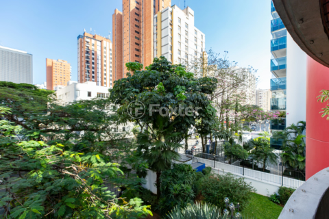 Image 14 - 923786