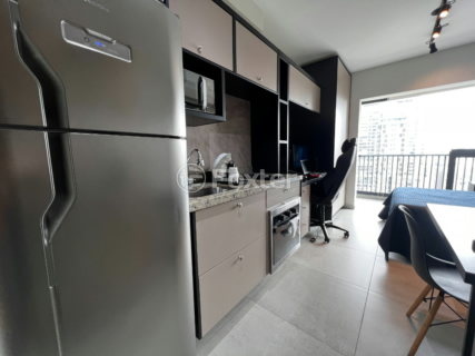 Image 6 - 923846