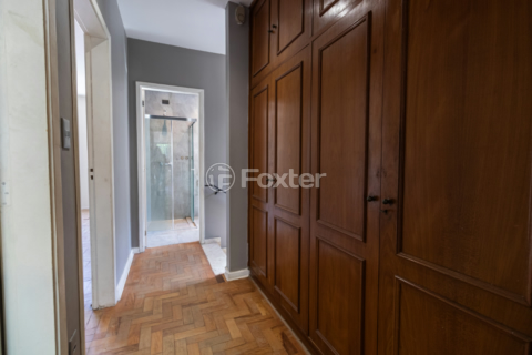 Image 8 - 923851