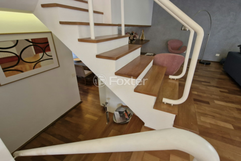 Image 71 - 923885