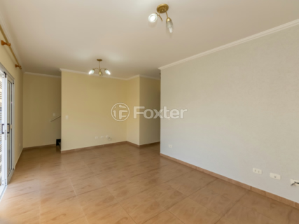 Image 32 - 923897