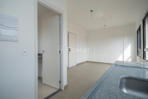 Image 7 - 923915