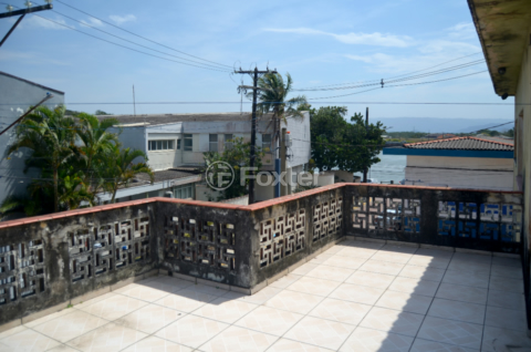 Image 4 - 923951