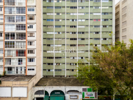 Image 6 - 923953