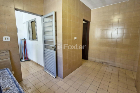 Image 38 - 923956