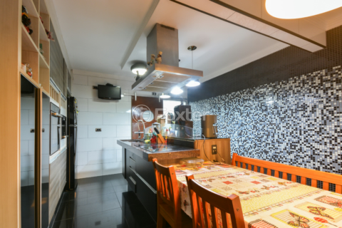 Image 19 - 923984
