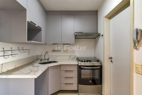 Image 6 - 924000