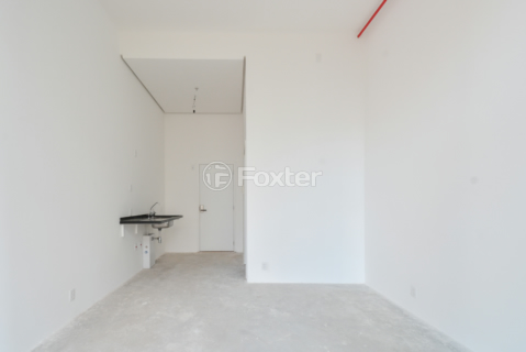 Image 4 - 924008