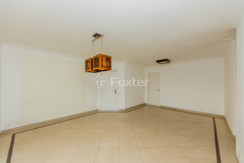 Image 7 - 924069
