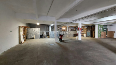Image 24 - 924093