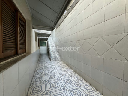 Image 25 - 924218