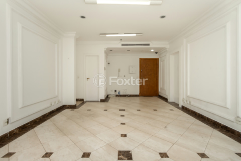 Image 7 - 924220