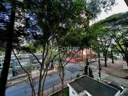 Image 37 - 924223