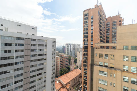 Image 9 - 924313