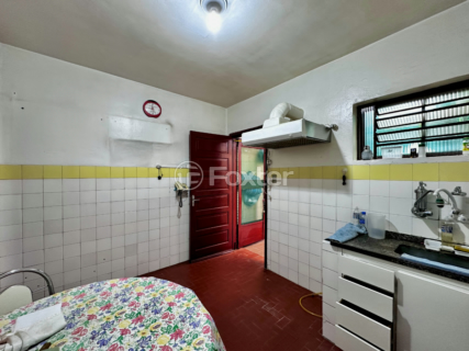 Image 35 - 924320