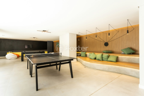 Image 33 - 924350