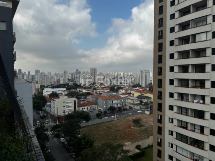 Image 9 - 924375