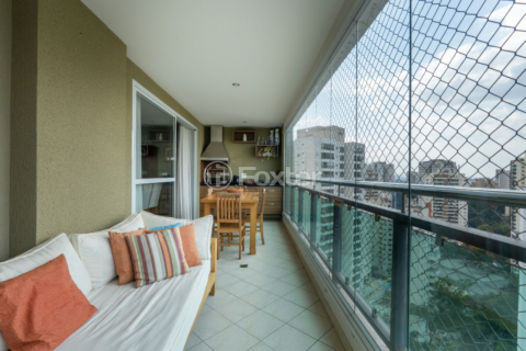 Image 9 - 924480